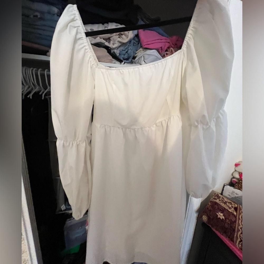 Amazon White dress rippled cottage sleeves